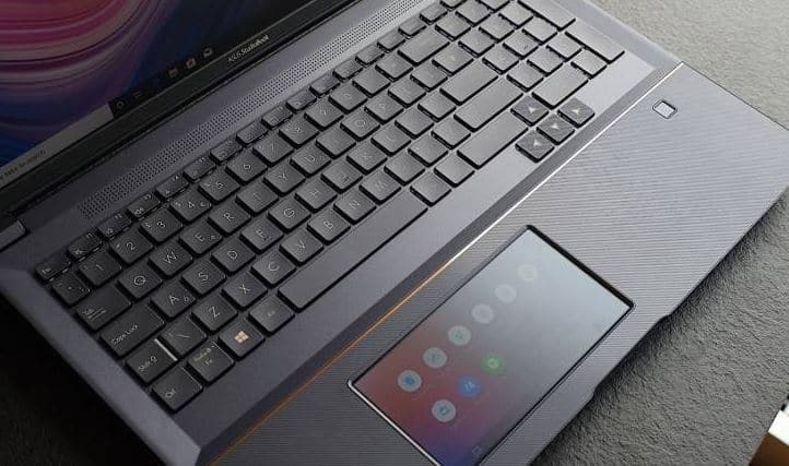 Asus ProArt StudioBook Pro X (W730) com Intel Xeon