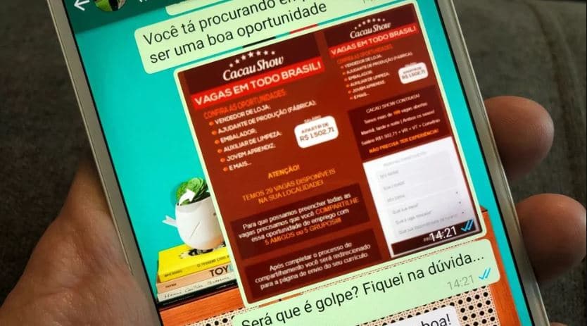 Golpe do emprego falso no WhatsApp e Facebook