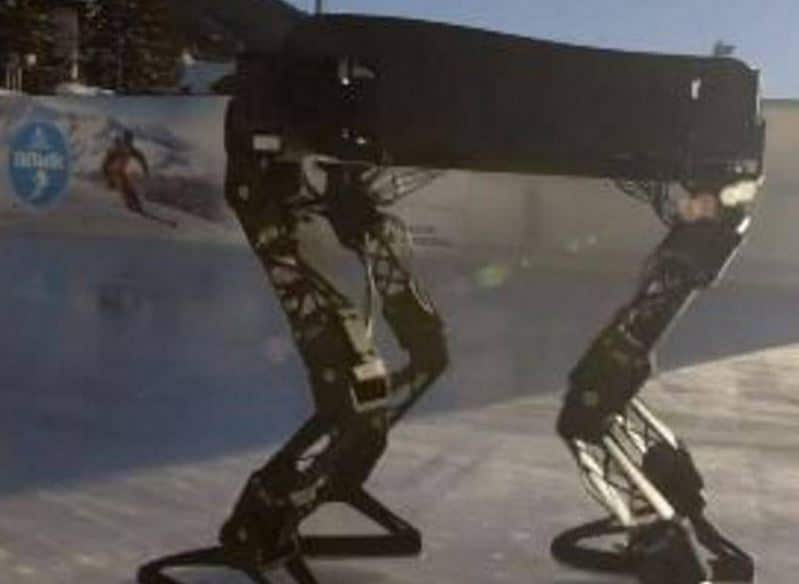 Robô aprende a patinar no gelo sozinho