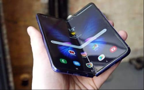 Samsung aumentará a produção de smartphones dobráveis para 2020