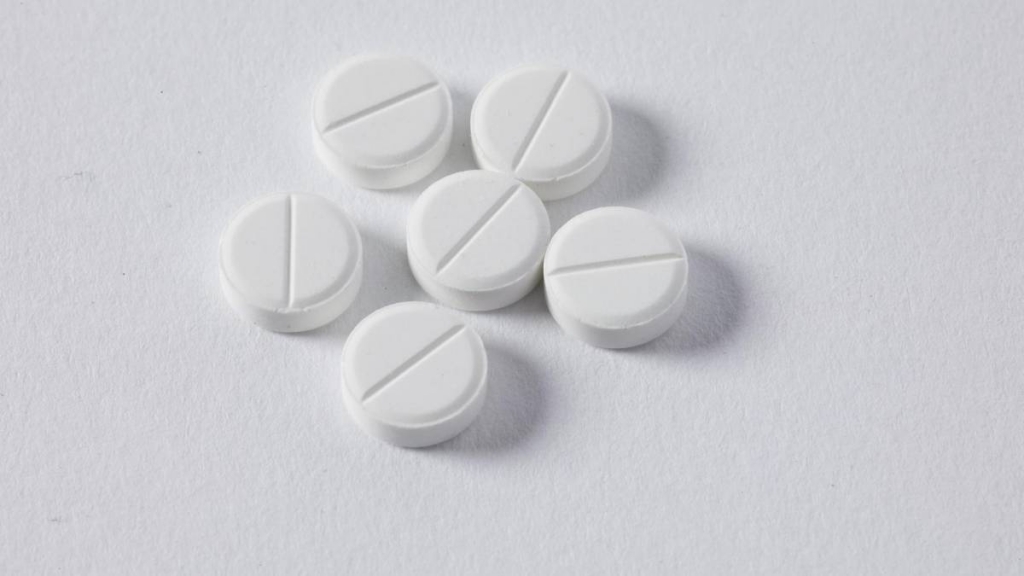 hidroxicloroquina seria tão eficaz quanto tratamento regular para Covid 19