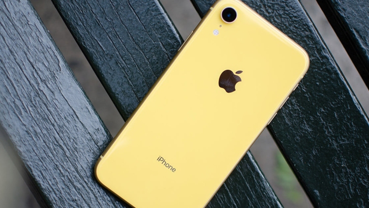 Preço do iPhone XR cai após anúncio do iPhone SE